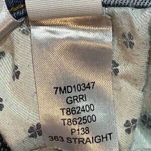Lucky Brand 363 Straight jeans 33x32